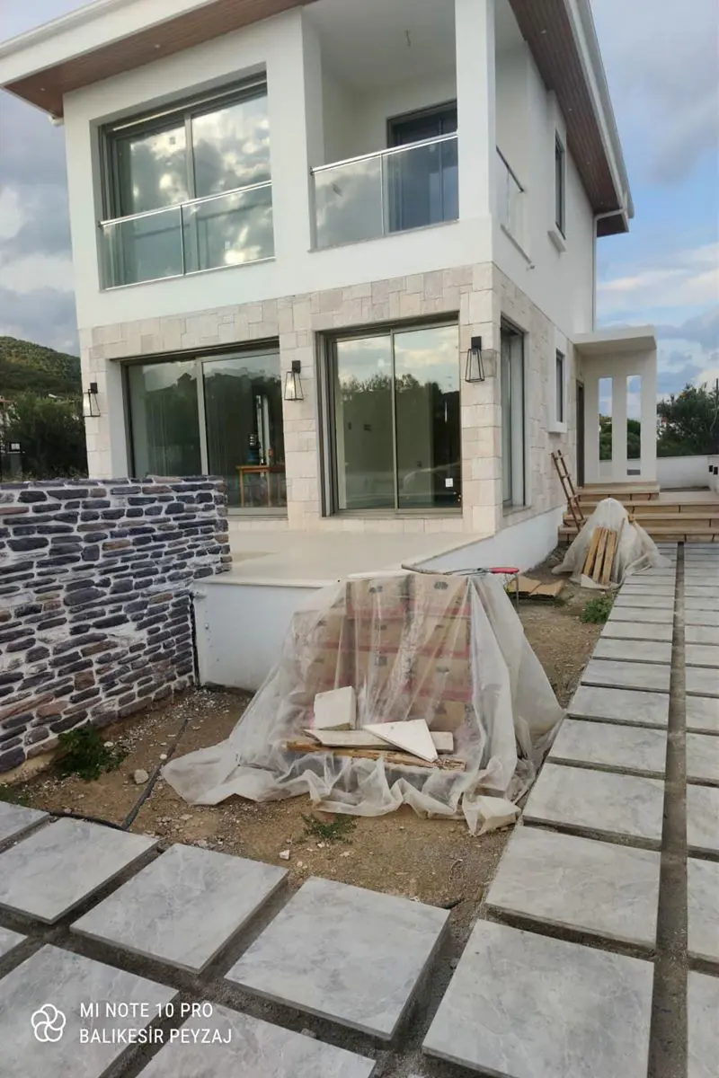 Güre Villa Bahçesi Öncesi 3